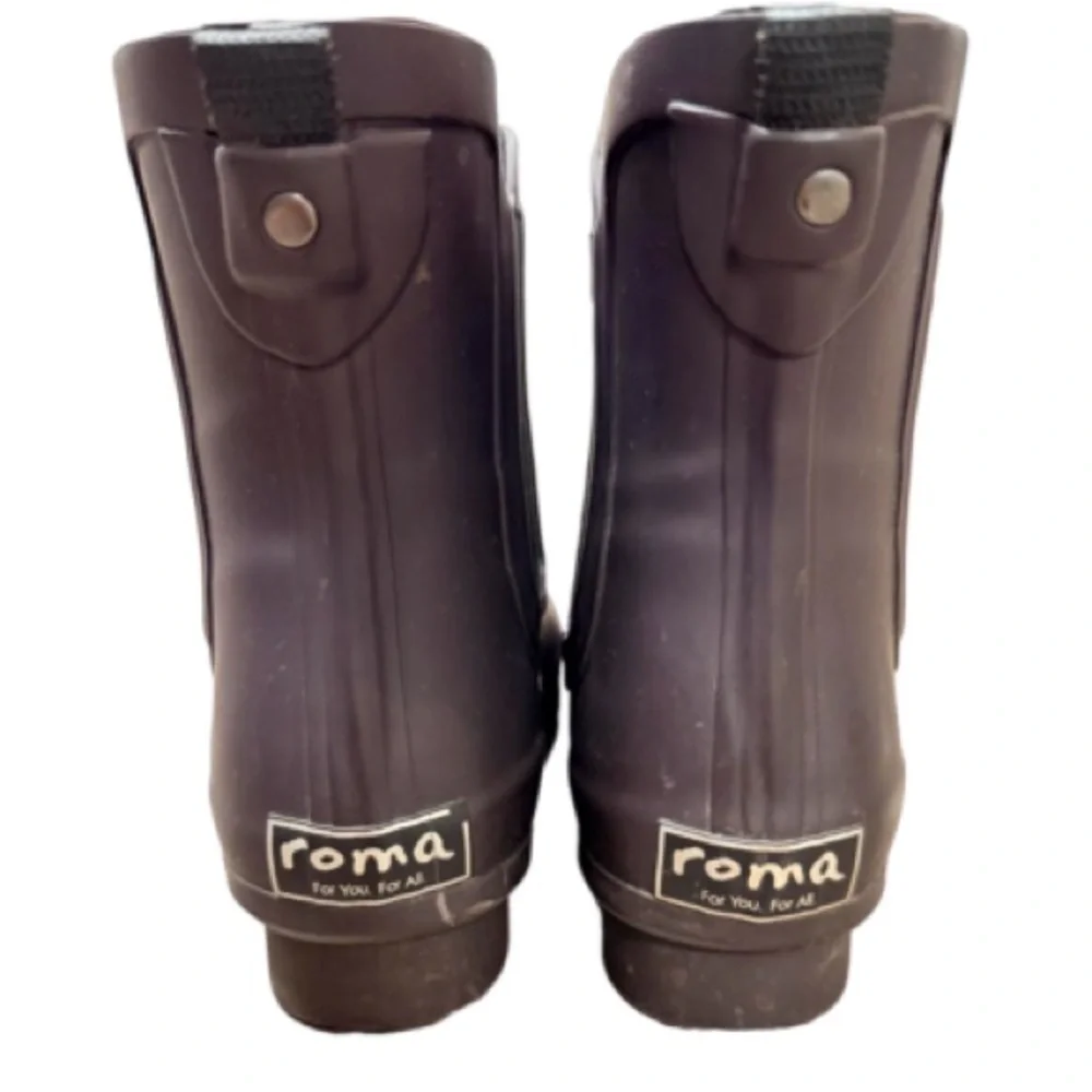 Roma Women's Chelsea Rain Boots Size 6 Matte Eggplant